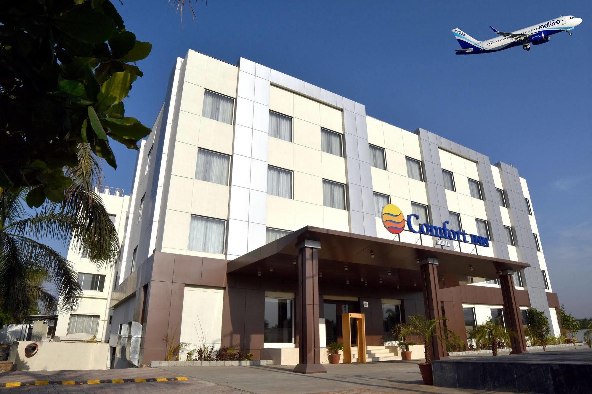 Comfort Inn Donil Vadodara Eksteriør bilde